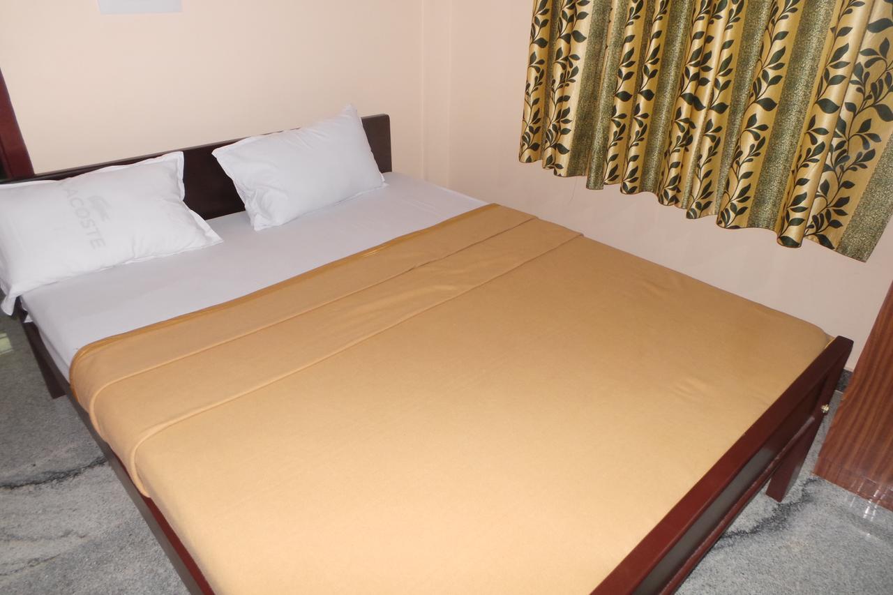 Iroomz Sri Vinayaka Comfort Virajpet Zewnętrze zdjęcie