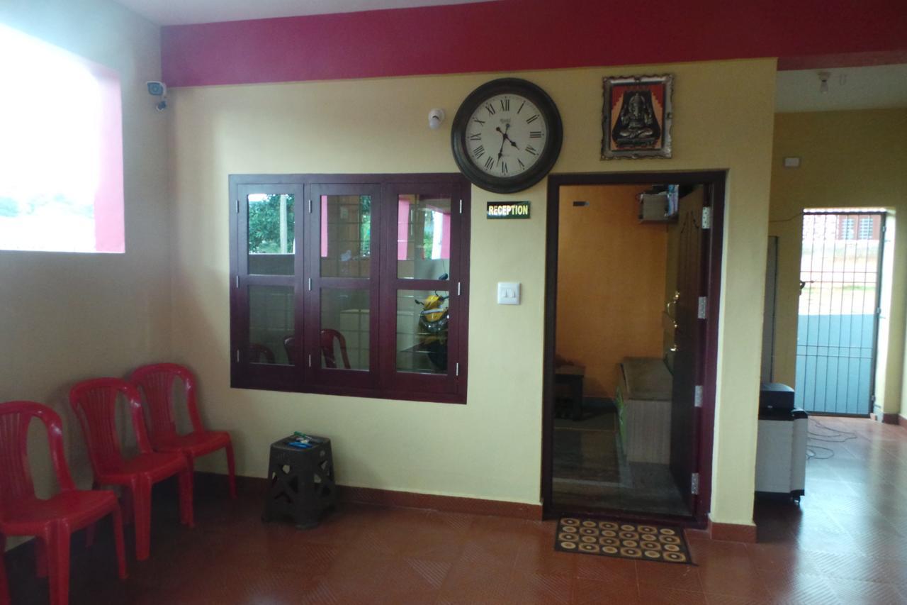 Iroomz Sri Vinayaka Comfort Virajpet Zewnętrze zdjęcie