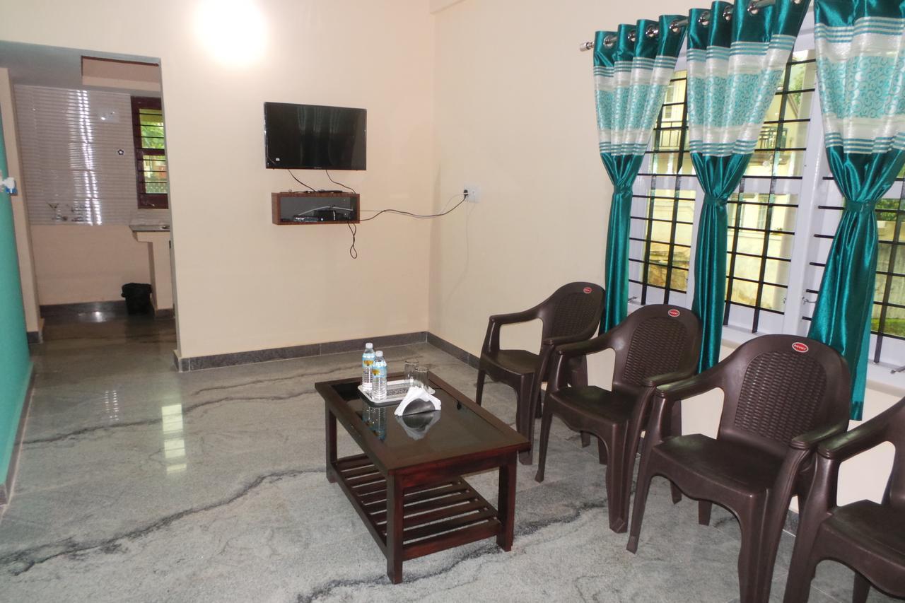 Iroomz Sri Vinayaka Comfort Virajpet Zewnętrze zdjęcie