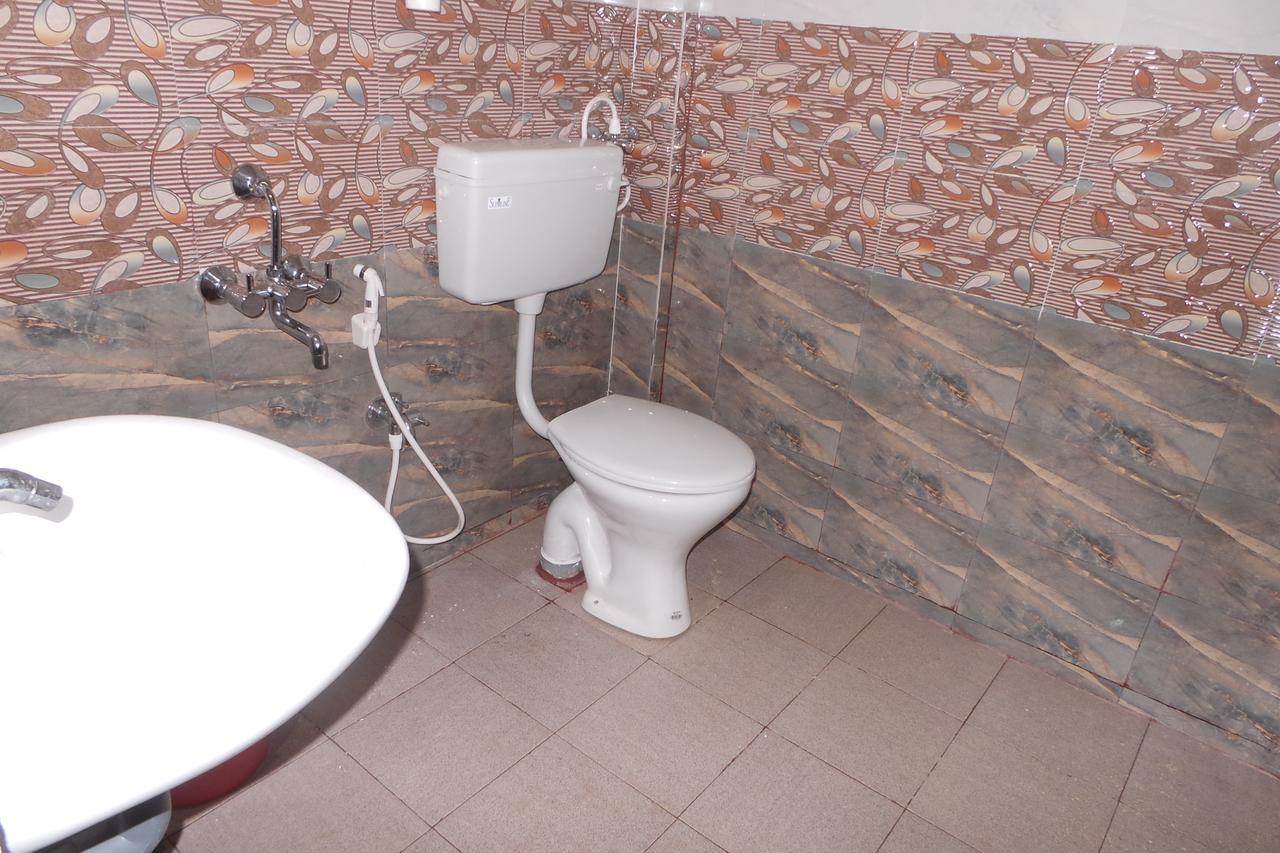 Iroomz Sri Vinayaka Comfort Virajpet Zewnętrze zdjęcie