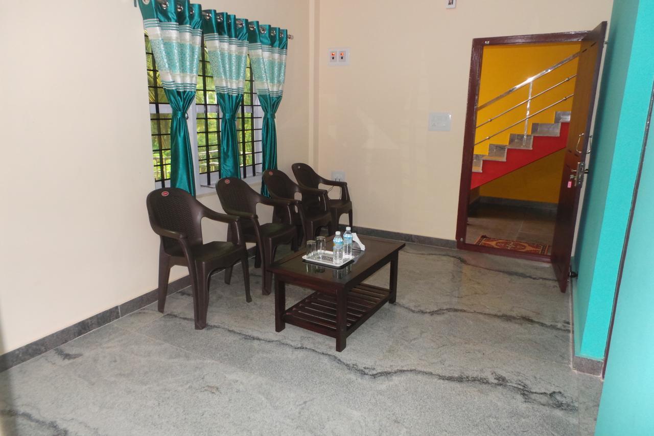 Iroomz Sri Vinayaka Comfort Virajpet Zewnętrze zdjęcie
